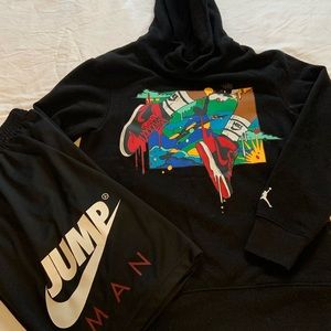 Nike Jordan sweatshirt/shorts